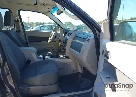 2009 Ford Escape Xlt из США, поврежденный, VIN 1FMCU03799KC57665